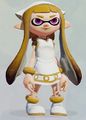 A female Inkling wearing the SQUID GIRL Hat as part of the SQUID GIRL Gear.