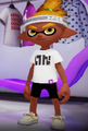 A male Inkling wearing the White Tee.