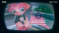 Agent 8 being awarded the Flow mem cake upon completing the station.