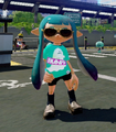 An Inkling girl wearing the School Shoes.