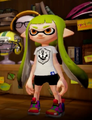 A female Inkling wearing the Fake Contacts.