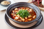 Hama Pork Stone-Grilled Mapo Tofu (はまぽーく石焼麻婆豆腐) ¥2,200