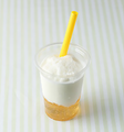 Champagne Gold Frozen Yogurt Smoothie (シャンパンゴールドフローズンヨーグルトスムージー)