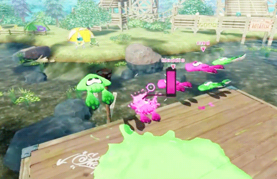 File:S Green and pink squids jump.gif