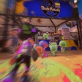 An Inkling running to a stall in the Grand Festival Grounds