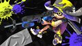 An Inkling holding the E-liter 4K Scope