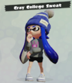 An Inkling wearing a Splash Mob outfit. The brand logo can be seen on the hat.