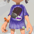 Vista frontal de la camiseta festiva Chocolate puro cuando está ajustada