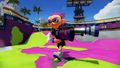An Inkling Boy running with the H-3 Nozzlenose equipped.
