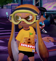 A female Inkling wearing the Splash Goggles.
