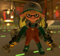A player holding the Grizzco Dualies