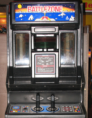 File:Battlezone arcade front.jpg