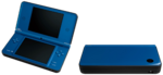 Une Nintendo DSi XL ouverte et fermée